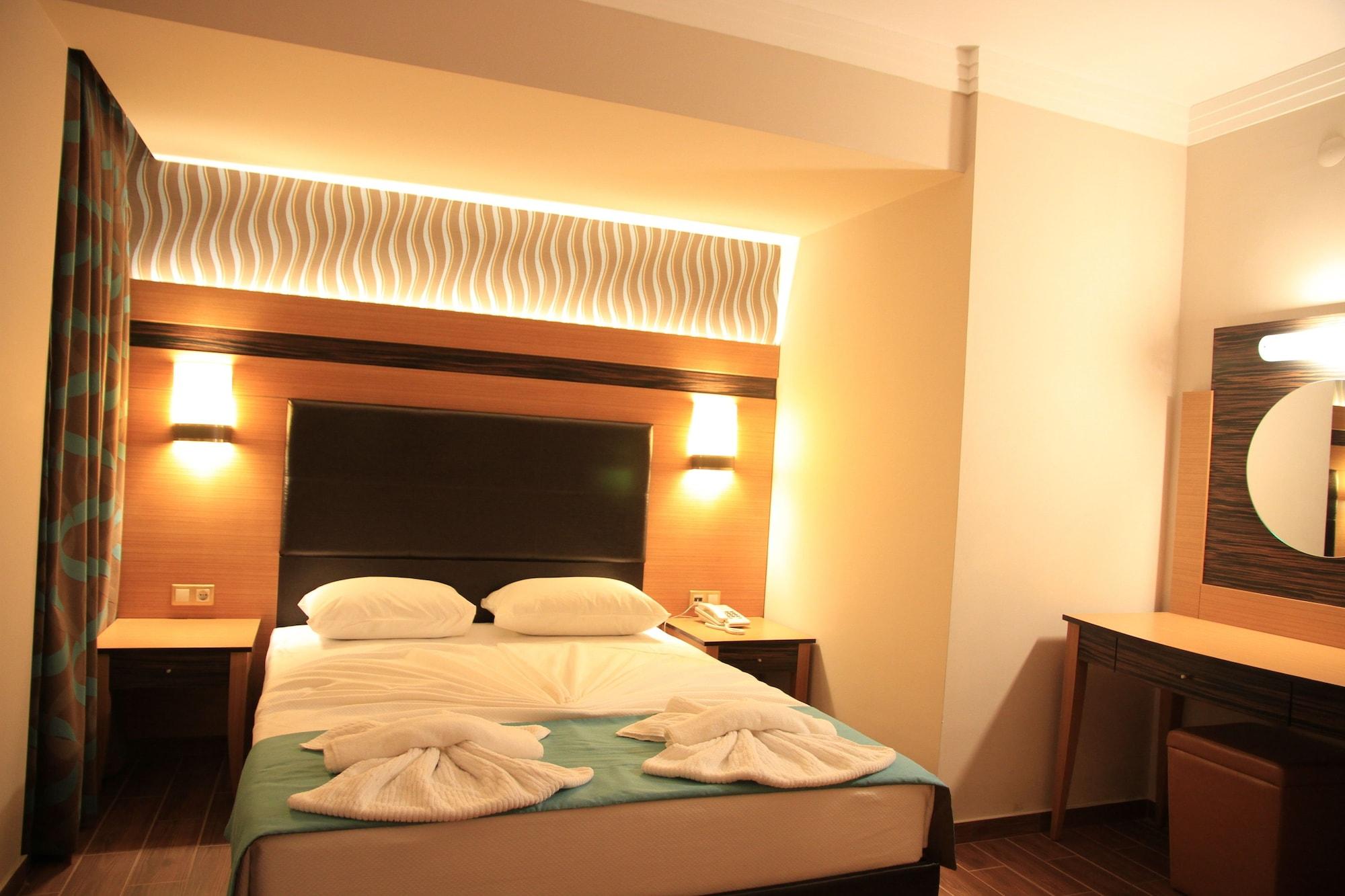 Hotel Club Alpina Marmaris Exterior foto