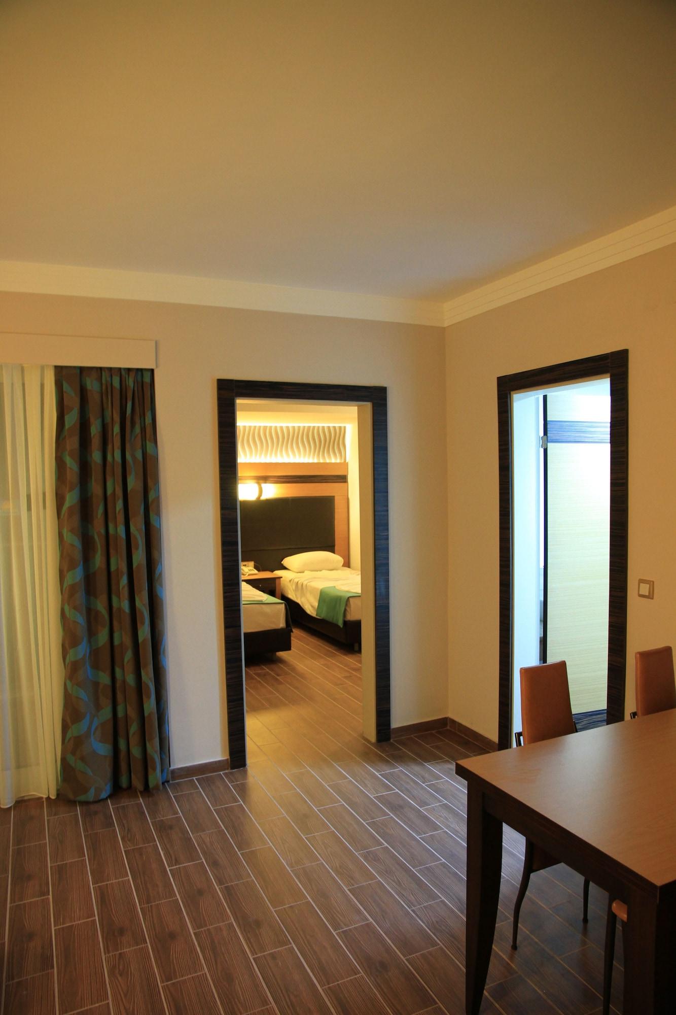 Hotel Club Alpina Marmaris Exterior foto