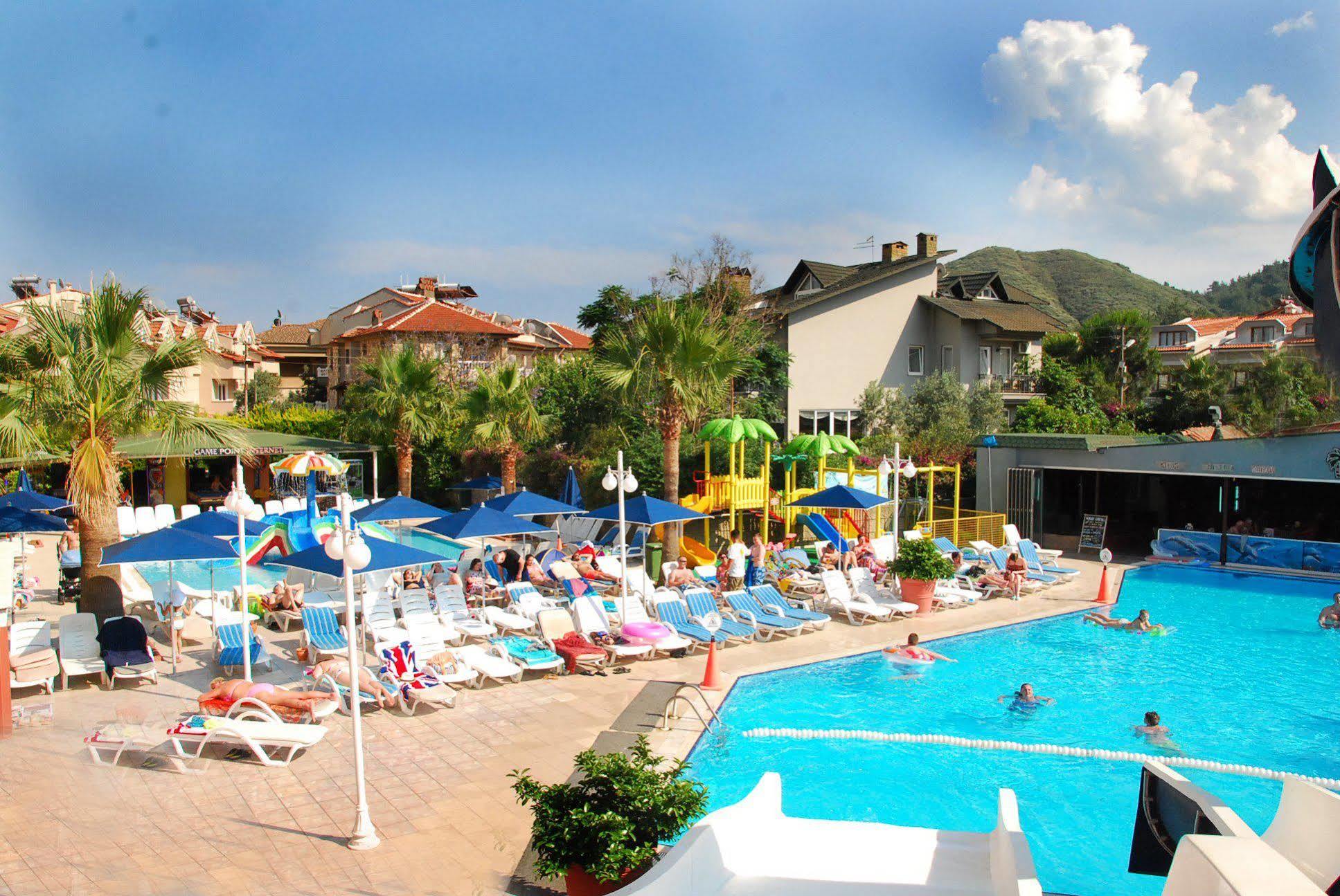 Hotel Club Alpina Marmaris Exterior foto